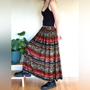 Vintage 1990’s skirt- size S